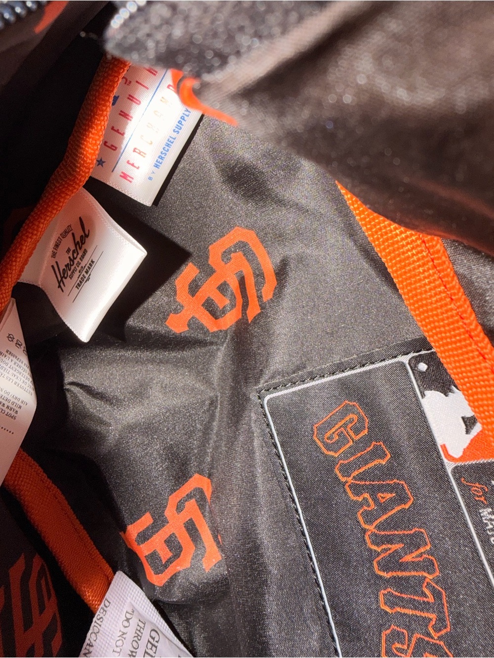 Herschel San Francisco Giants Belt Bag - NWOT - Picture 8 of 8